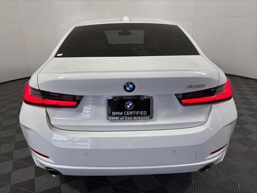 2024 BMW 330 i