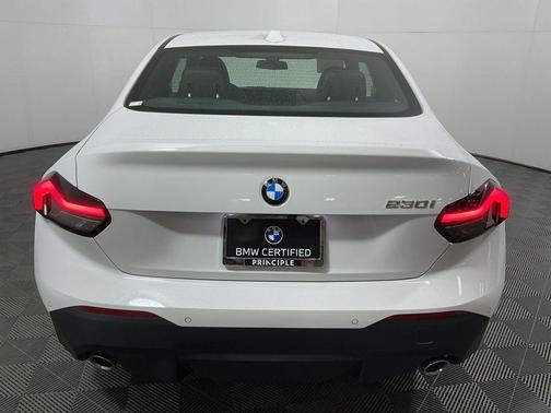 2024 BMW 230 230i