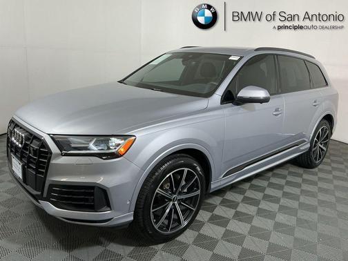 2022 Audi Q7 55 Premium Plus