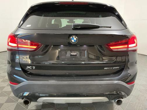 2022 BMW X1 sDrive28i