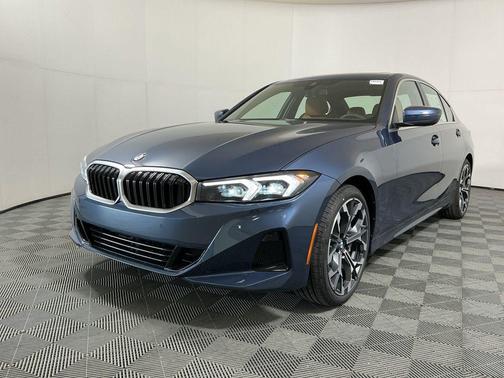 Arctic Race Blue Metallic 2026 BMW 330 330i
