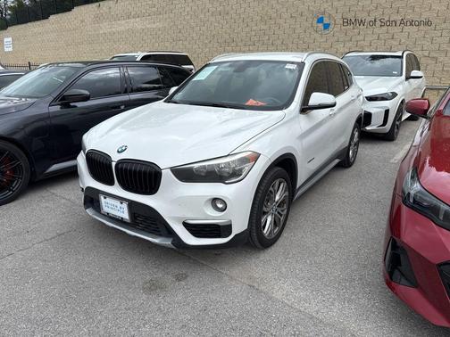 Alpine White 2016 BMW X1 xDrive 28i