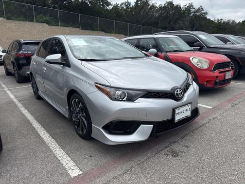 Classic Silver Metallic 2018 Toyota Corolla iM Base