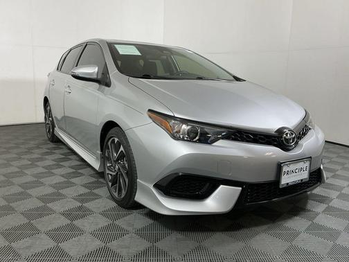 Classic Silver Metallic 2018 Toyota Corolla iM Base