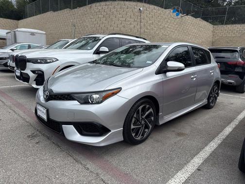 Classic Silver Metallic 2018 Toyota Corolla iM Base