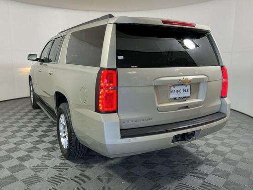 Champagne Silver Metallic 2015 Chevrolet Suburban 1500 LT