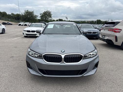 Skyscraper Grey Metallic 2025 BMW 330 330i