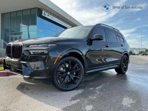 Black Sapphire Metallic 2027 BMW X7 xDrive40i