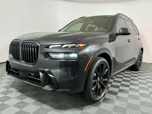 Black Sapphire Metallic 2027 BMW X7 xDrive40i