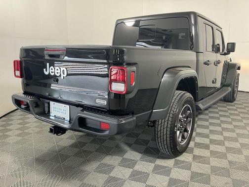2023 Jeep Gladiator Overland