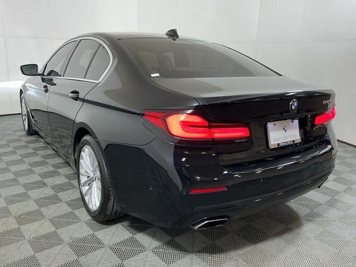 2021 BMW 540 540i