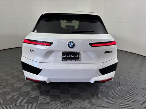 2025 BMW iX M60