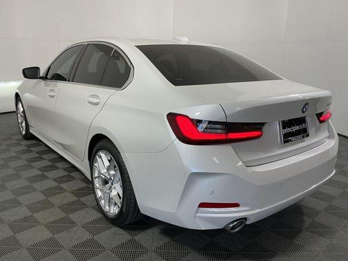 2025 BMW 330 i