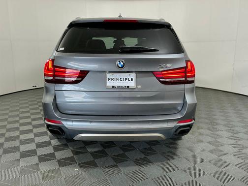 Space Gray Metallic 2018 BMW X5 xDrive50i