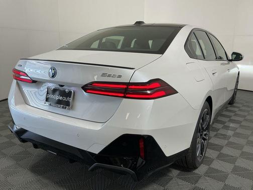 2026 BMW 550e xDrive