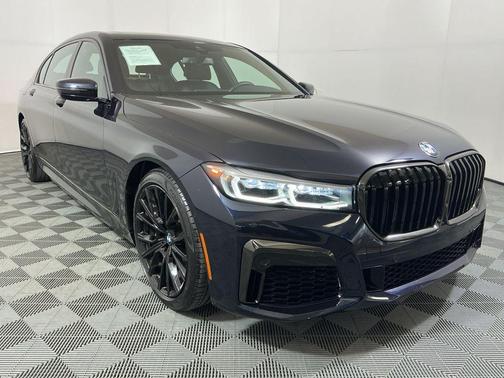 2021 BMW 740 740i