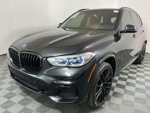 2022 BMW X5 M50i