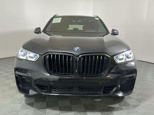 2022 BMW X5 M50i