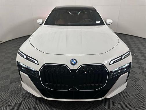2024 BMW i7 eDrive50