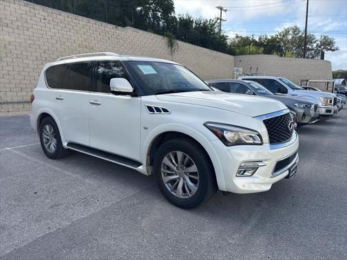 2017 INFINITI QX80 Base