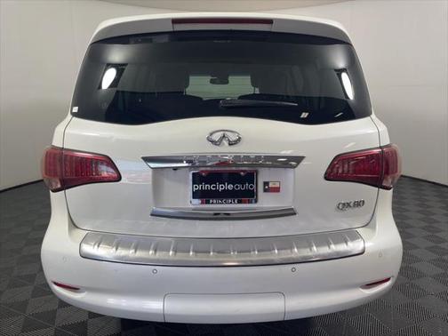 2017 INFINITI QX80 Base