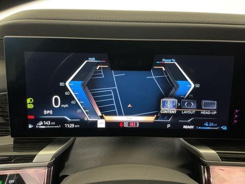 2025 BMW 750e i xDrive