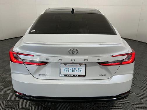 2025 Toyota Camry XLE