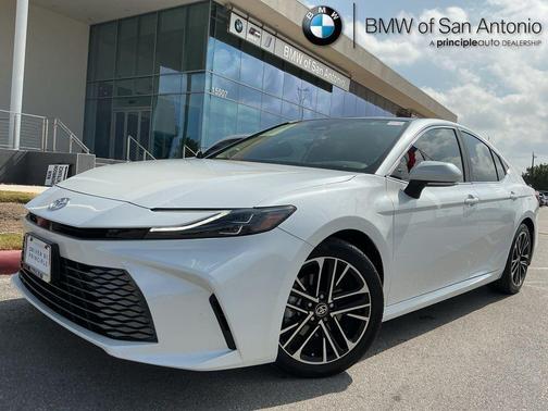 2025 Toyota Camry XLE