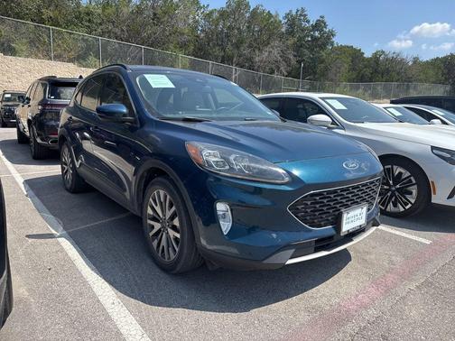 2020 Ford Escape Titanium