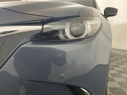 2023 Mazda CX-9 Carbon Edition