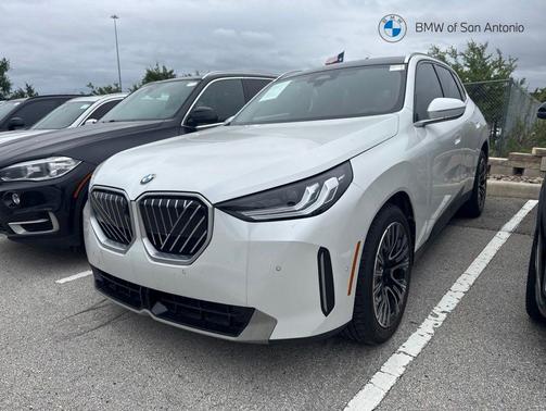 Mineral White Metallic 2025 BMW X3 30 xDrive