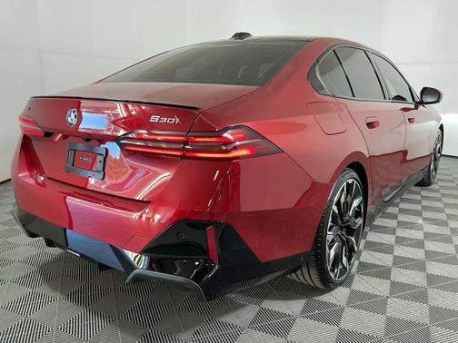 2025 BMW 530 xDrive