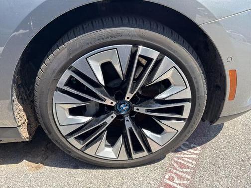 2024 BMW i5 eDrive40