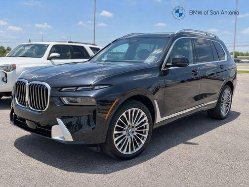 Black Sapphire Metallic 2024 BMW X7 xDrive40i