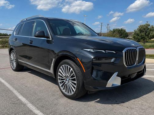 Black Sapphire Metallic 2024 BMW X7 xDrive40i