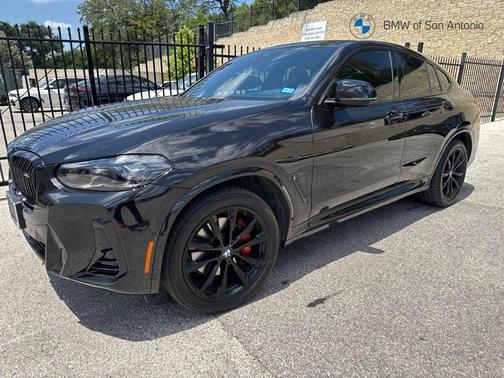 Black Sapphire Metallic 2024 BMW X4 M40i