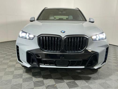 Brooklyn Grey Metallic 2026 BMW X5 sDrive40i