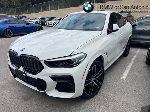 2022 BMW X6 M50i