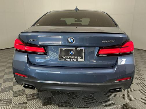 2023 BMW 540 i xDrive