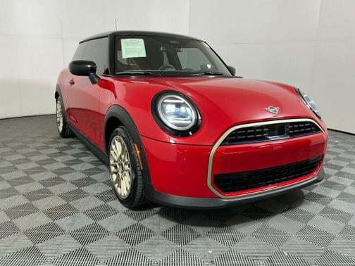 Chili Red 2025 MINI Hardtop Cooper