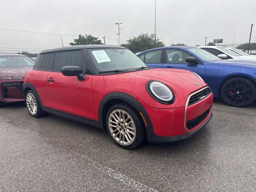 Chili Red 2025 MINI Hardtop Cooper