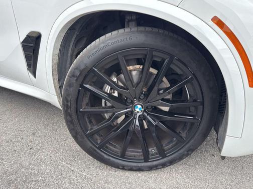 Alpine White 2025 BMW X5 sDrive40i