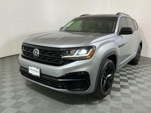 Pyrite Silver Metallic 2022 Volkswagen Atlas 3.6L SEL