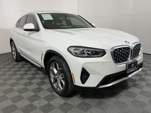 2023 BMW X4 xDrive30i