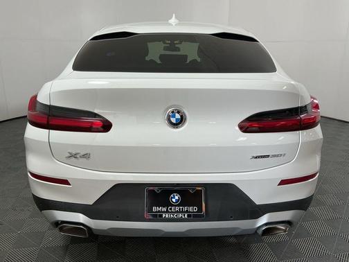2023 BMW X4 xDrive30i