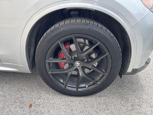 2020 Alfa Romeo Stelvio Ti Sport