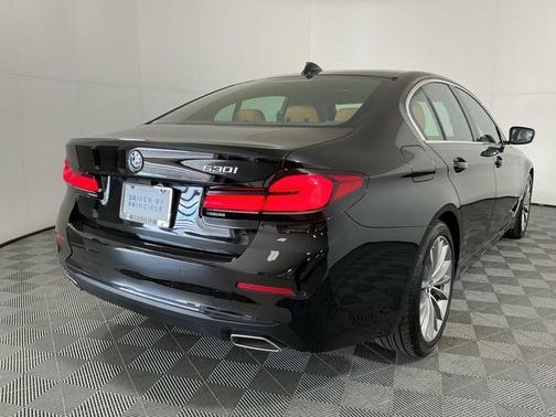 2023 BMW 530 i