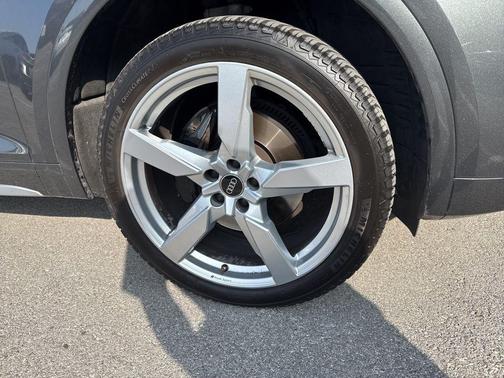 2022 Audi SQ5 3.0T Premium