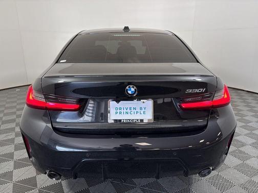 2025 BMW 330 i