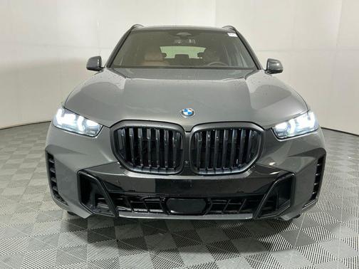 Dravit Grey Metallic 2026 BMW X5 xDrive40i